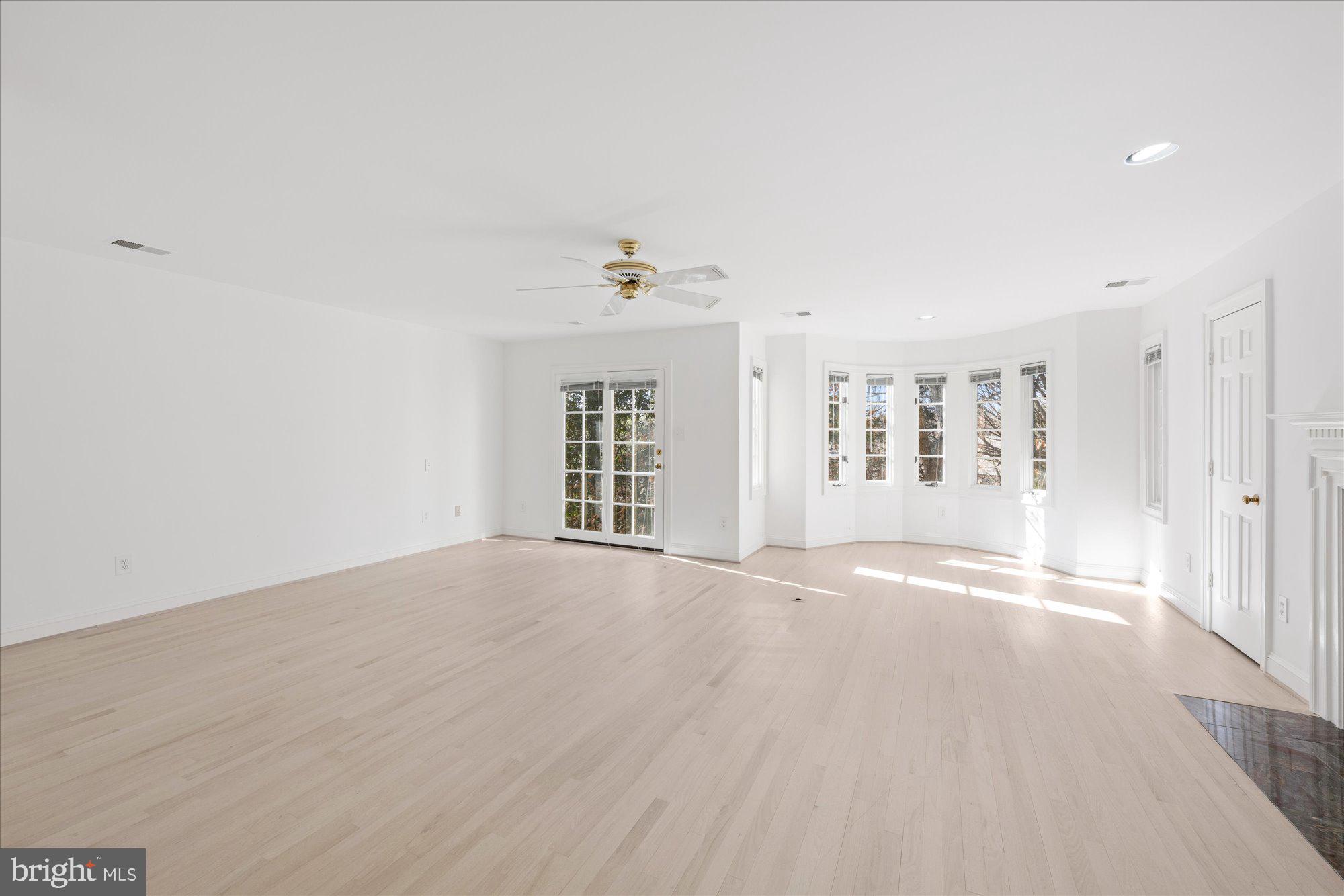 AVENEL - Residential Lease