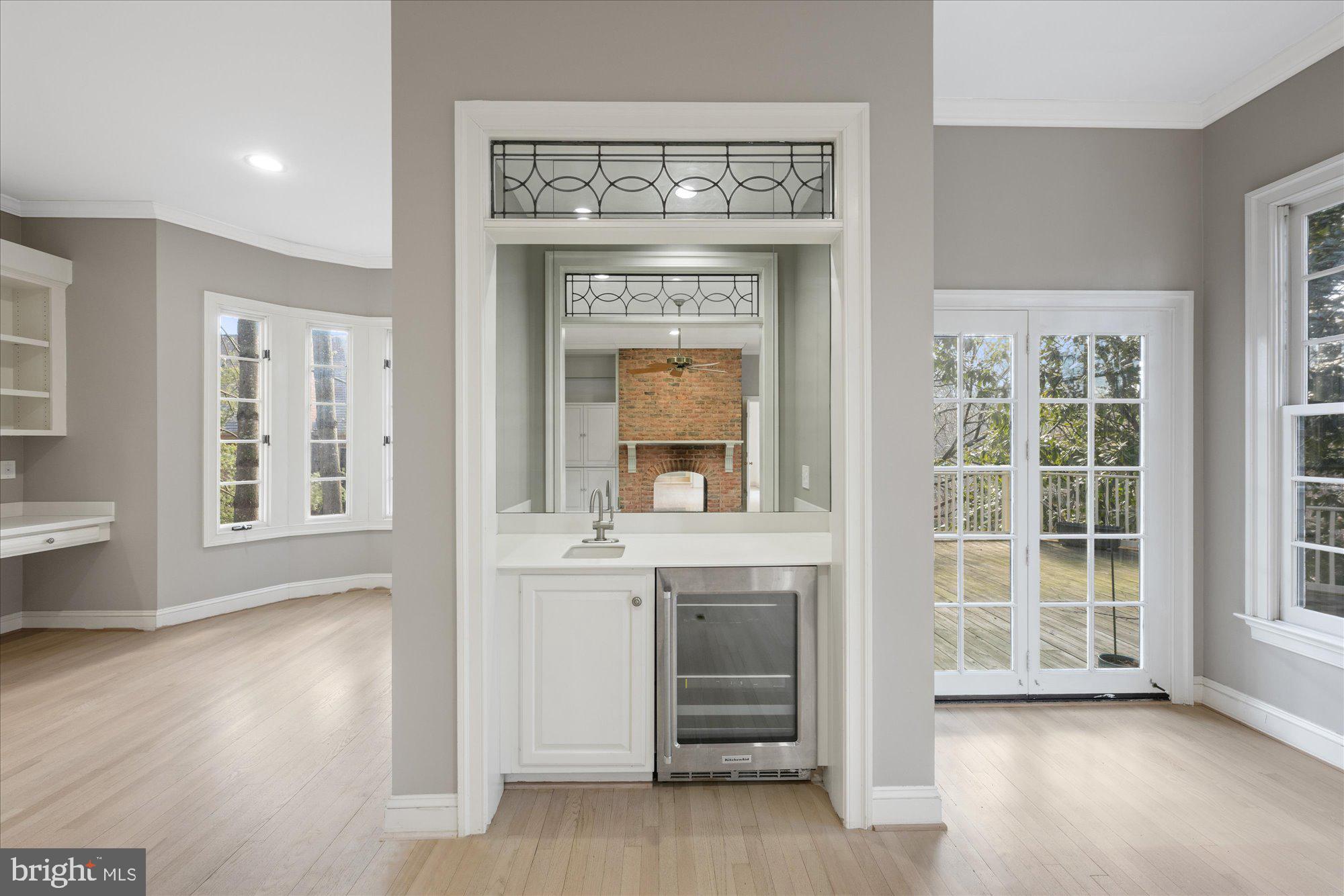 AVENEL - Residential Lease