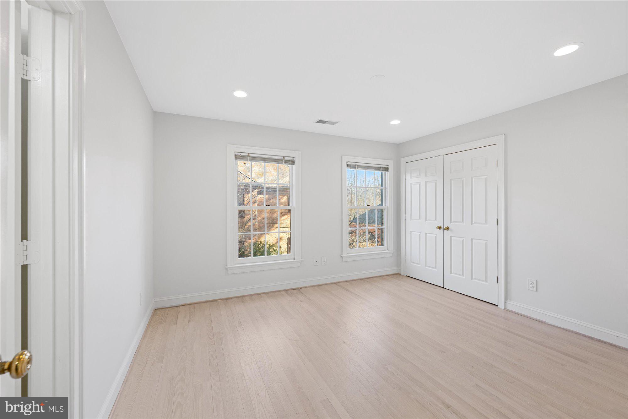 AVENEL - Residential Lease