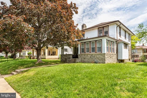 301 N Maple Avenue, Lansdowne, PA 19050 - MLS#: PADE2090026