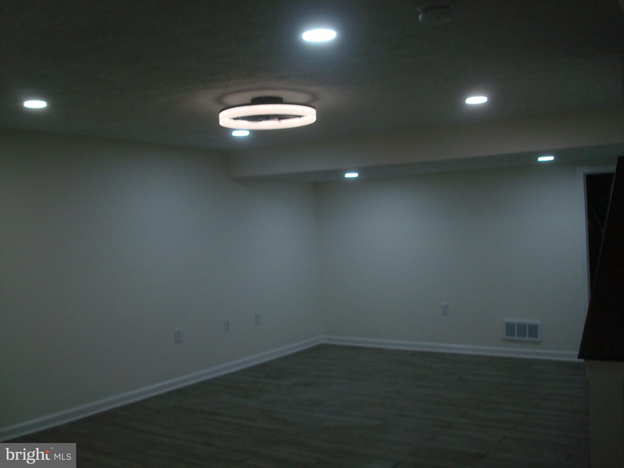 GILMER WOODS - Residential