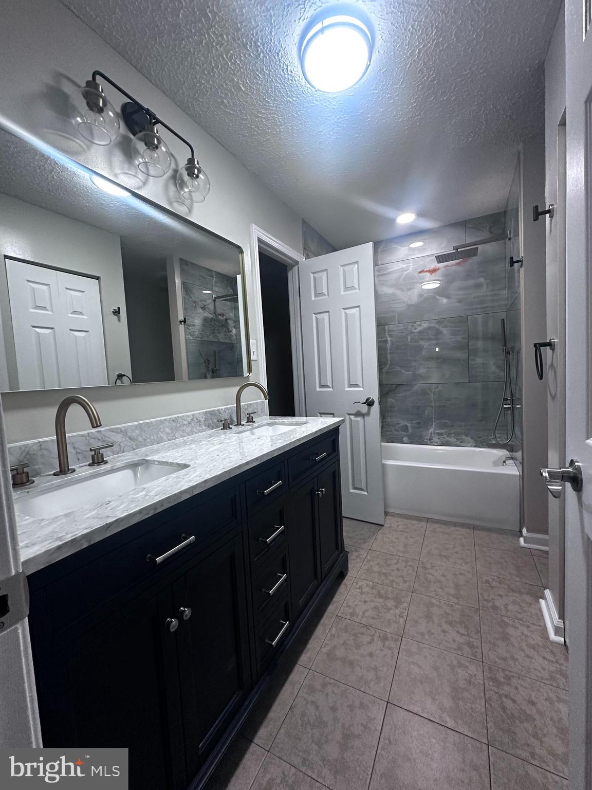 GILMER WOODS - Residential