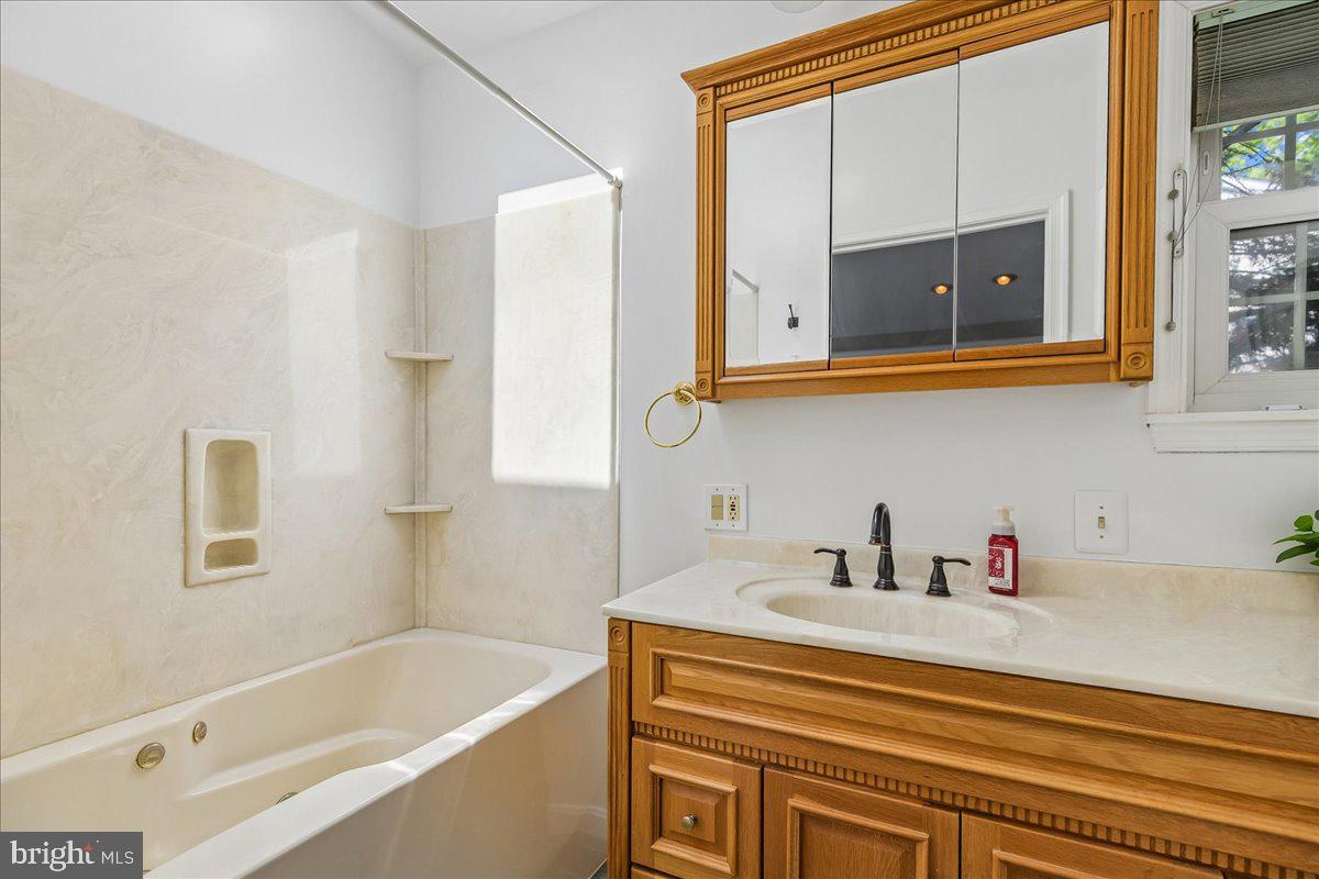 DARNALL MANOR - Residential