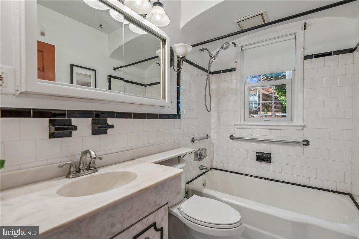 DARNALL MANOR - Residential