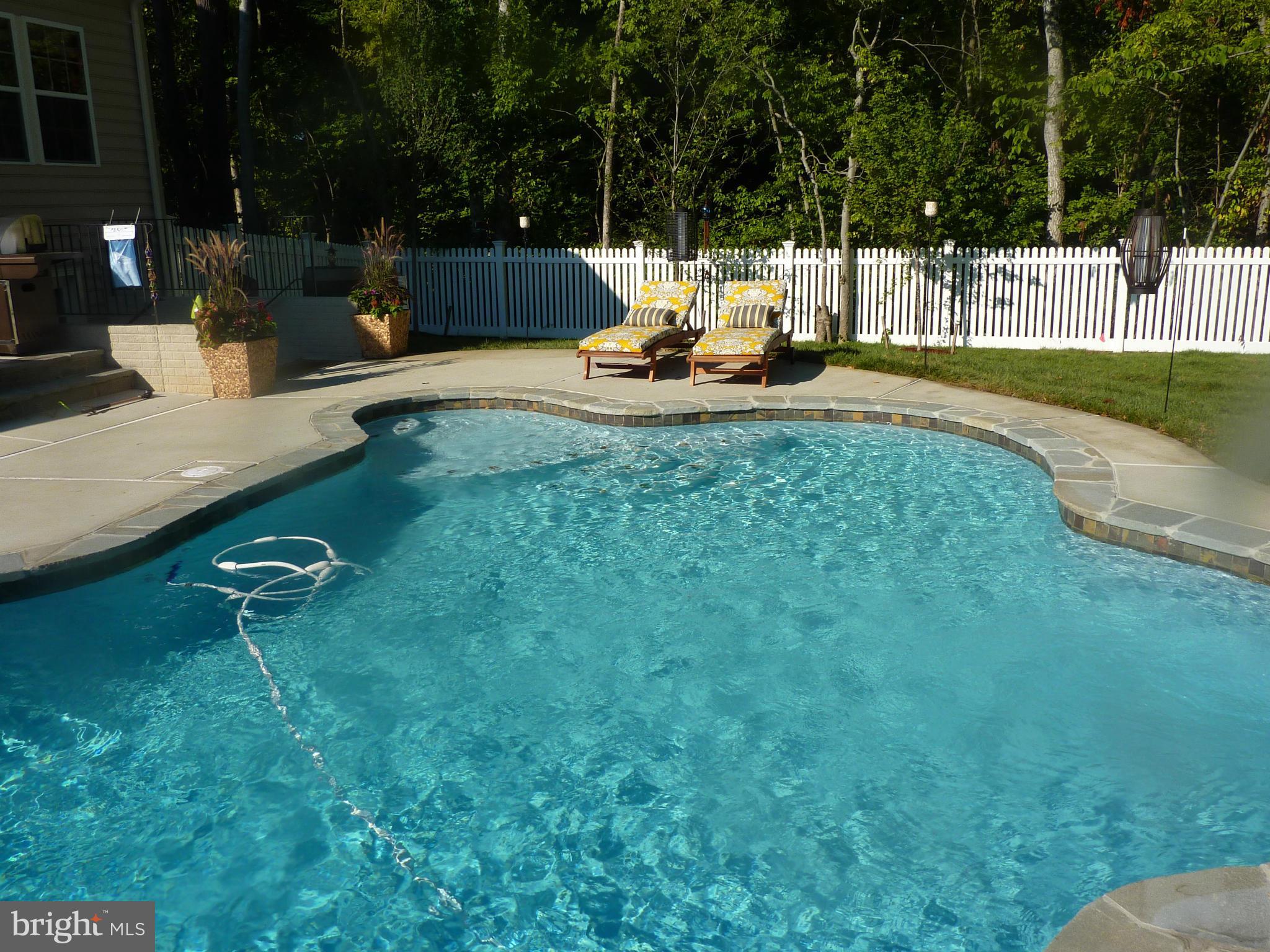 MERRIMONT TRACE - Residential