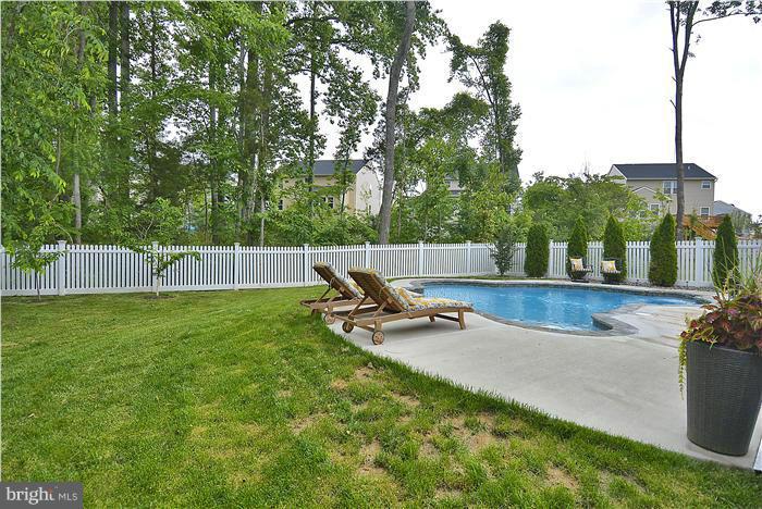 MERRIMONT TRACE - Residential