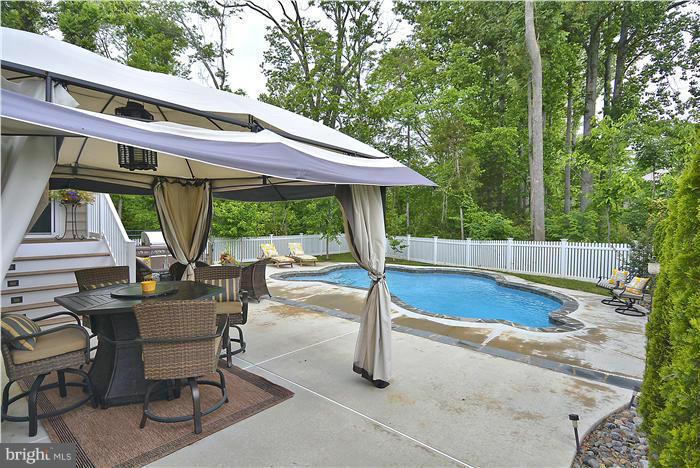 MERRIMONT TRACE - Residential