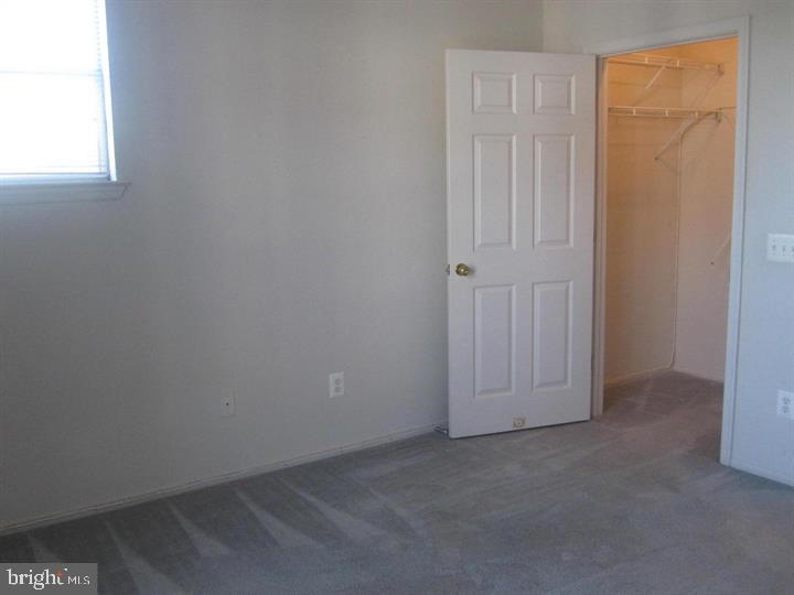 GATES OF MCLEAN - Residential Lease