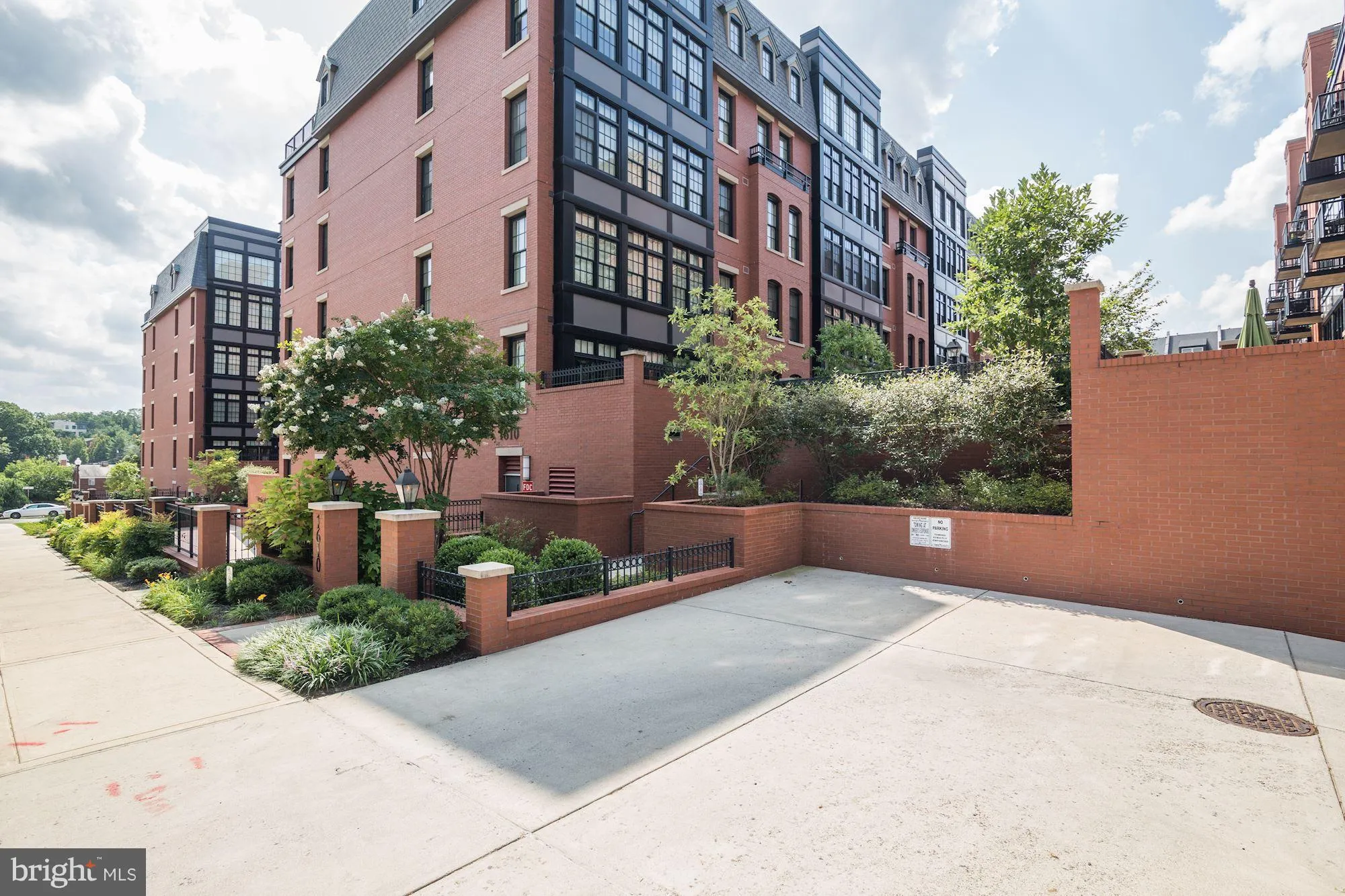 Additional image 2 of 1610 Queen Street Unit 225, Arlington, VA 22209