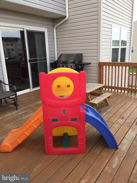 LAKELAND PLACE - Residential