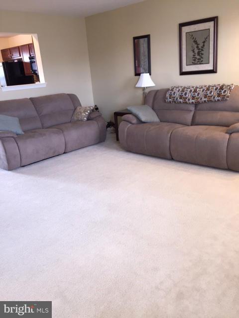 LAKELAND PLACE - Residential