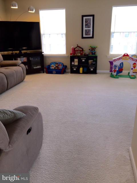 LAKELAND PLACE - Residential