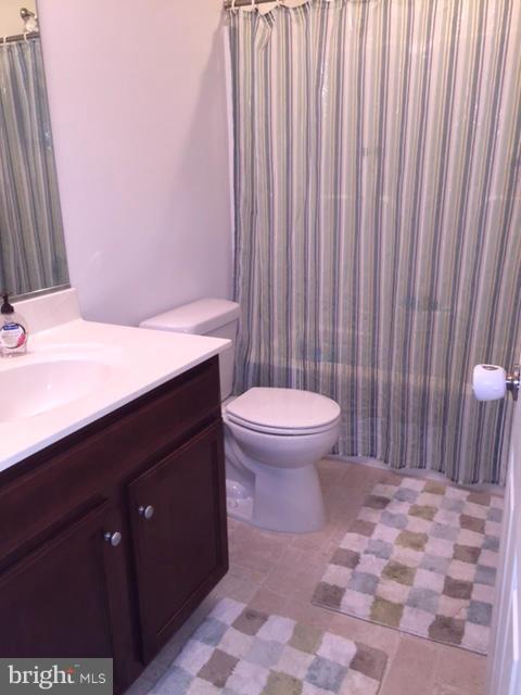 LAKELAND PLACE - Residential