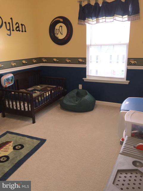 LAKELAND PLACE - Residential