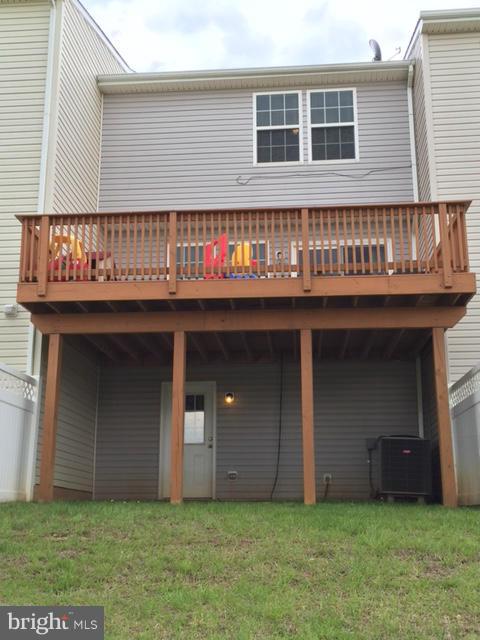 LAKELAND PLACE - Residential