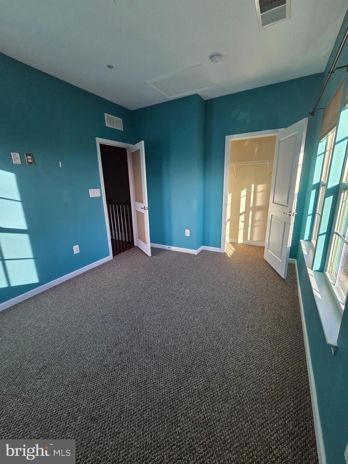 O'DONNELL SQUARE - Residential Lease