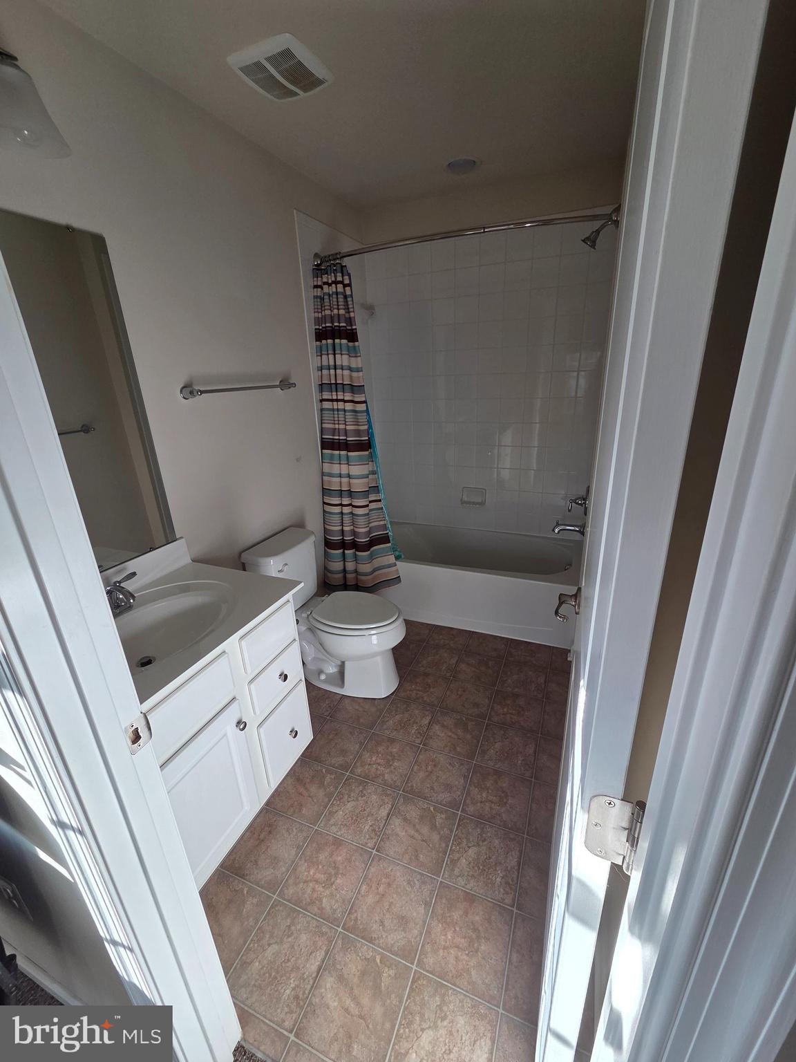 O'DONNELL SQUARE - Residential Lease