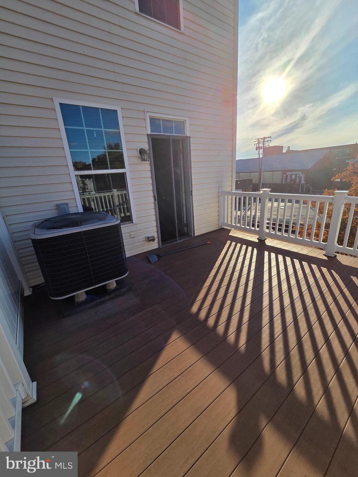 O'DONNELL SQUARE - Residential Lease