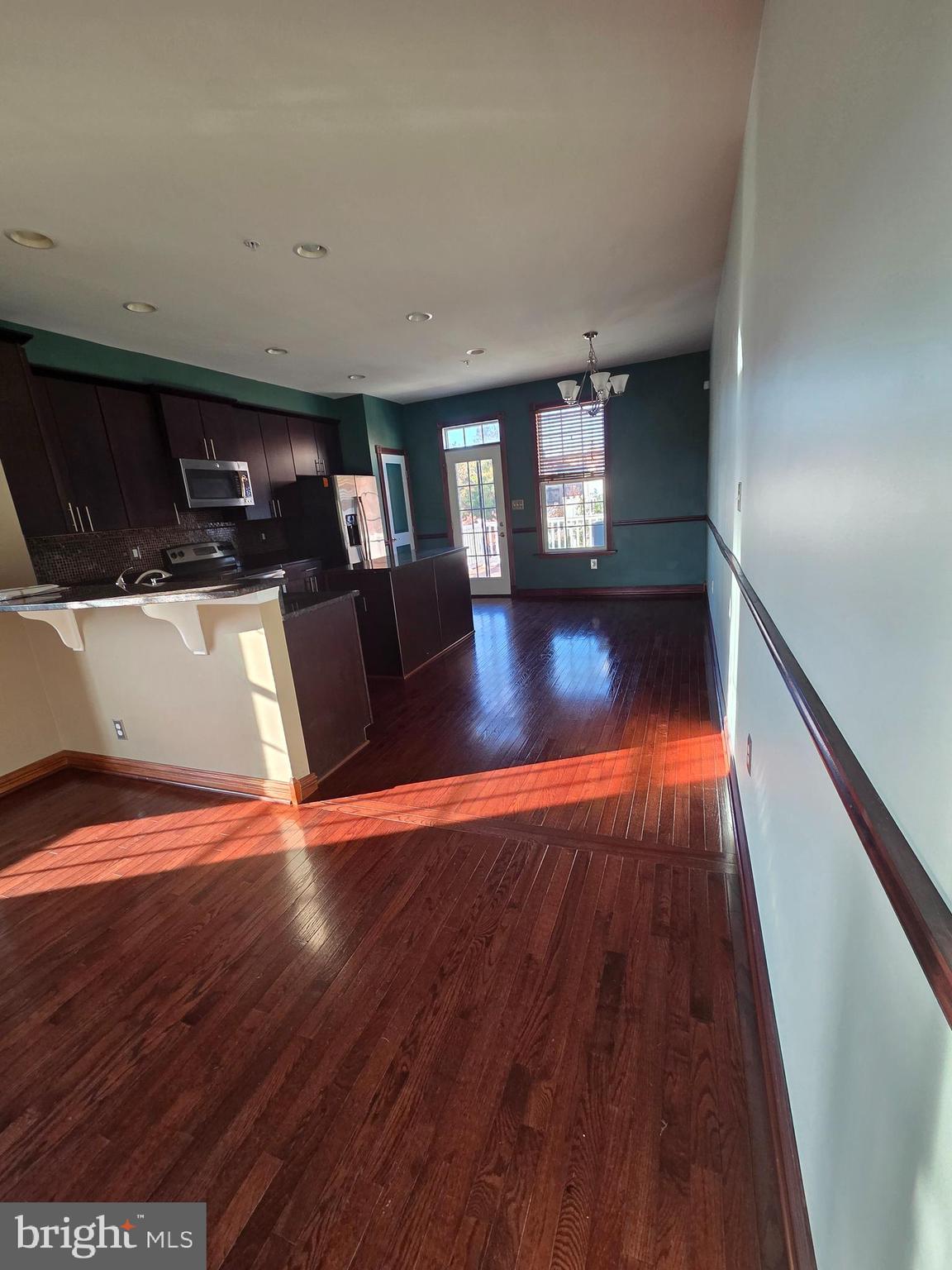 O'DONNELL SQUARE - Residential Lease