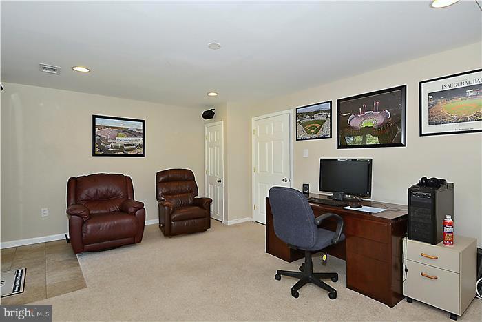 STONEHENGE - Residential