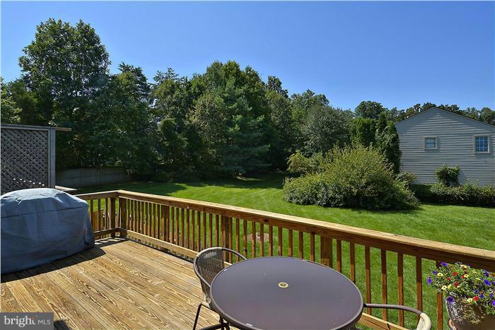 STONEHENGE - Residential