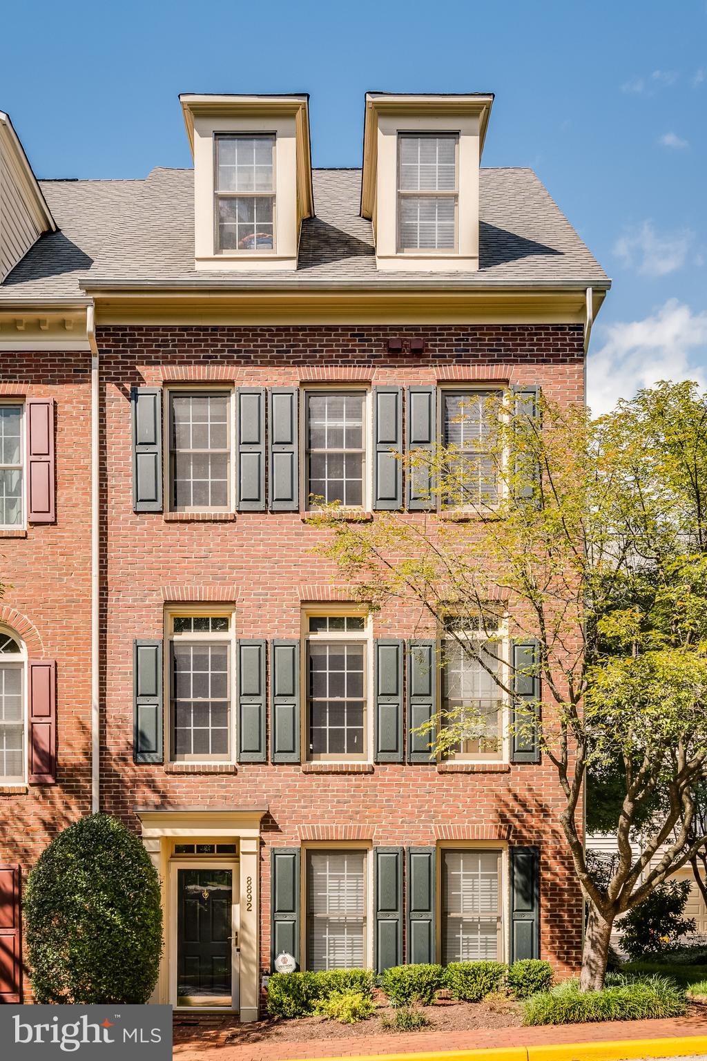 TYSONS VILLAGE - Residential