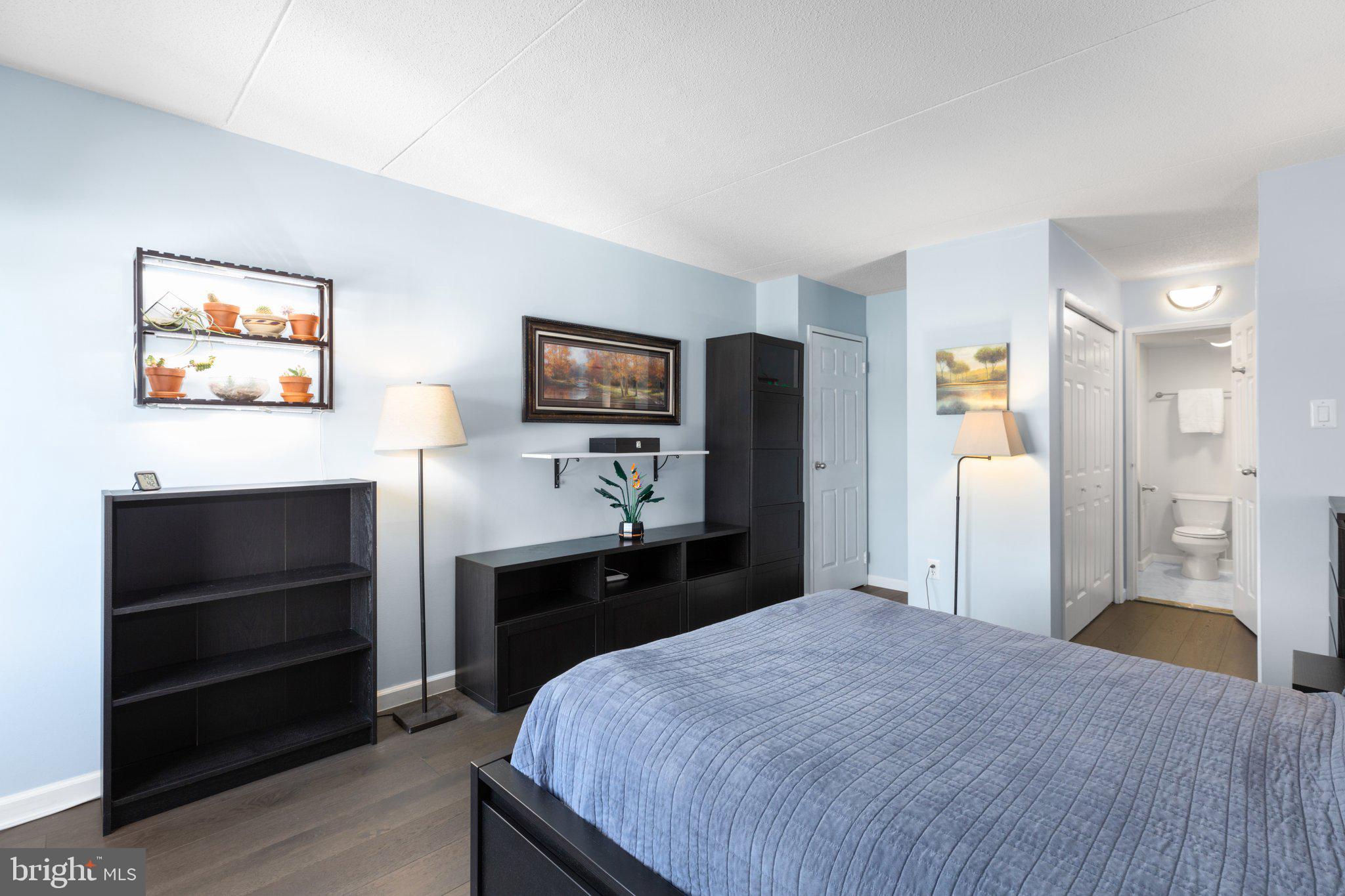 SENTINEL OF LANDMARK - Residential