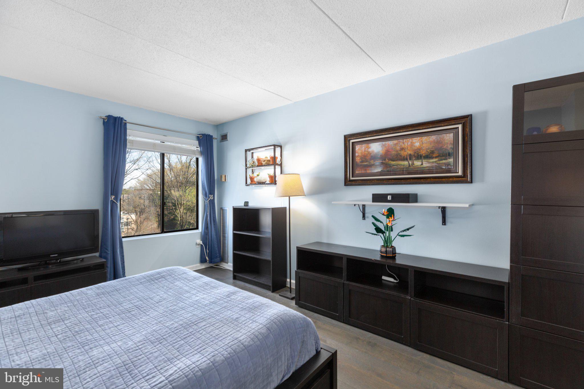 SENTINEL OF LANDMARK - Residential