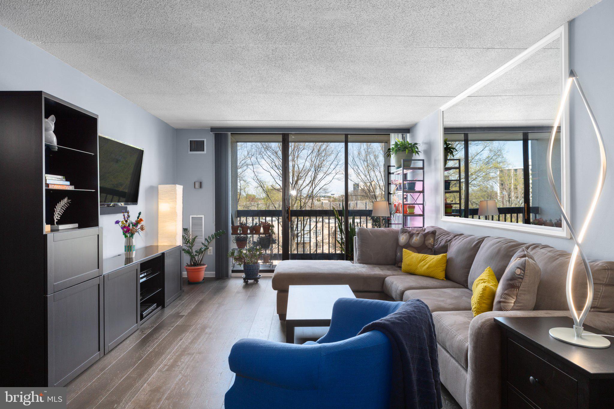 SENTINEL OF LANDMARK - Residential