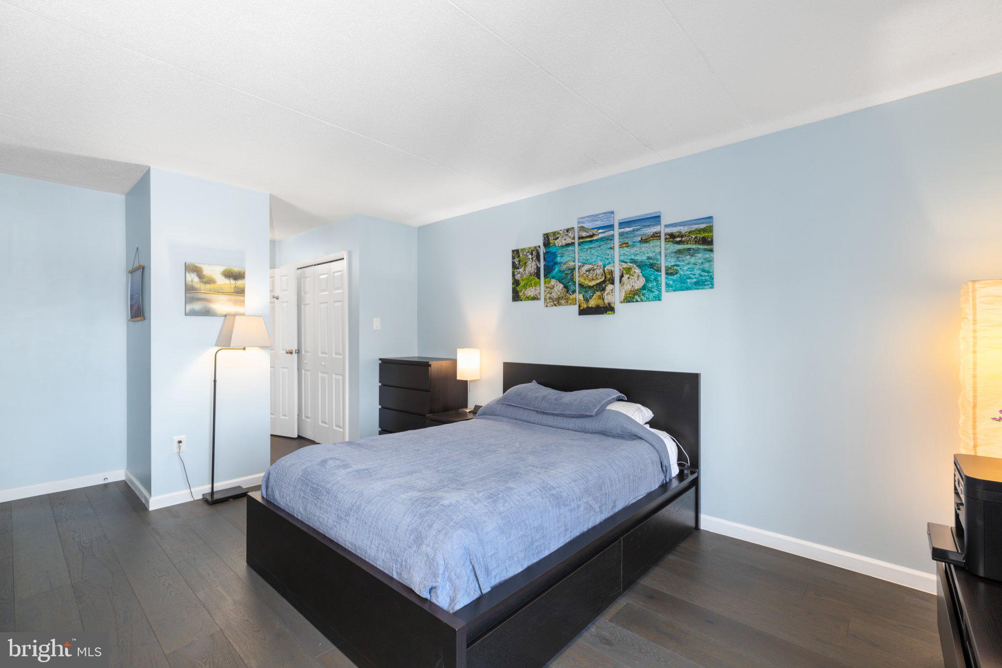 SENTINEL OF LANDMARK - Residential