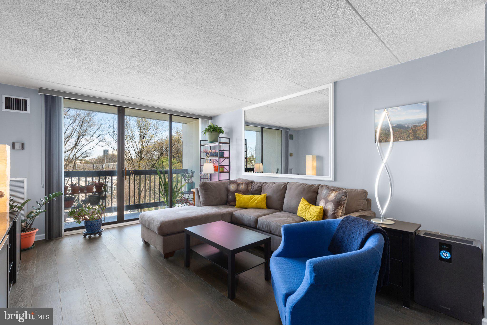 SENTINEL OF LANDMARK - Residential