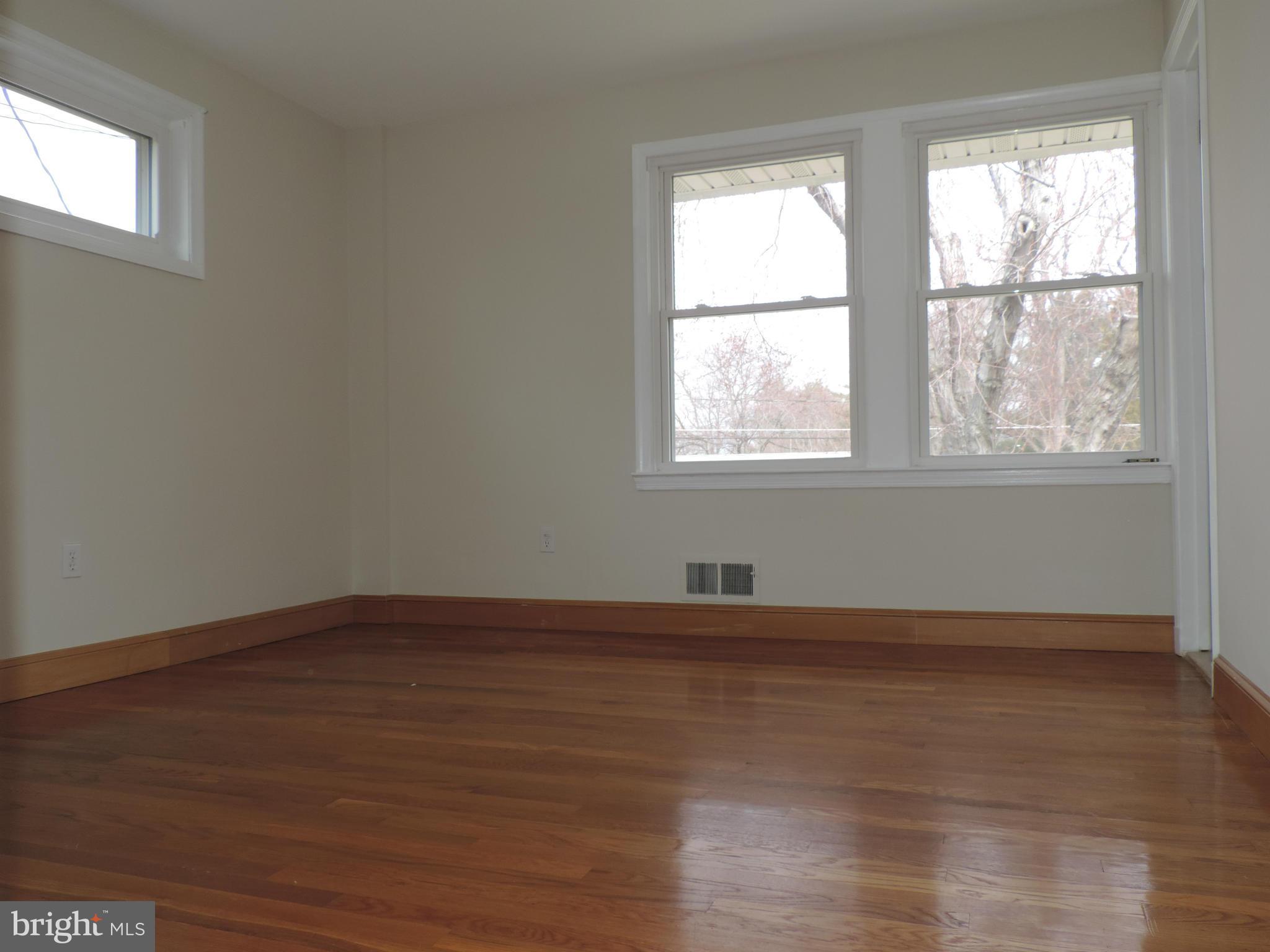 ROSEMONT - Residential Lease