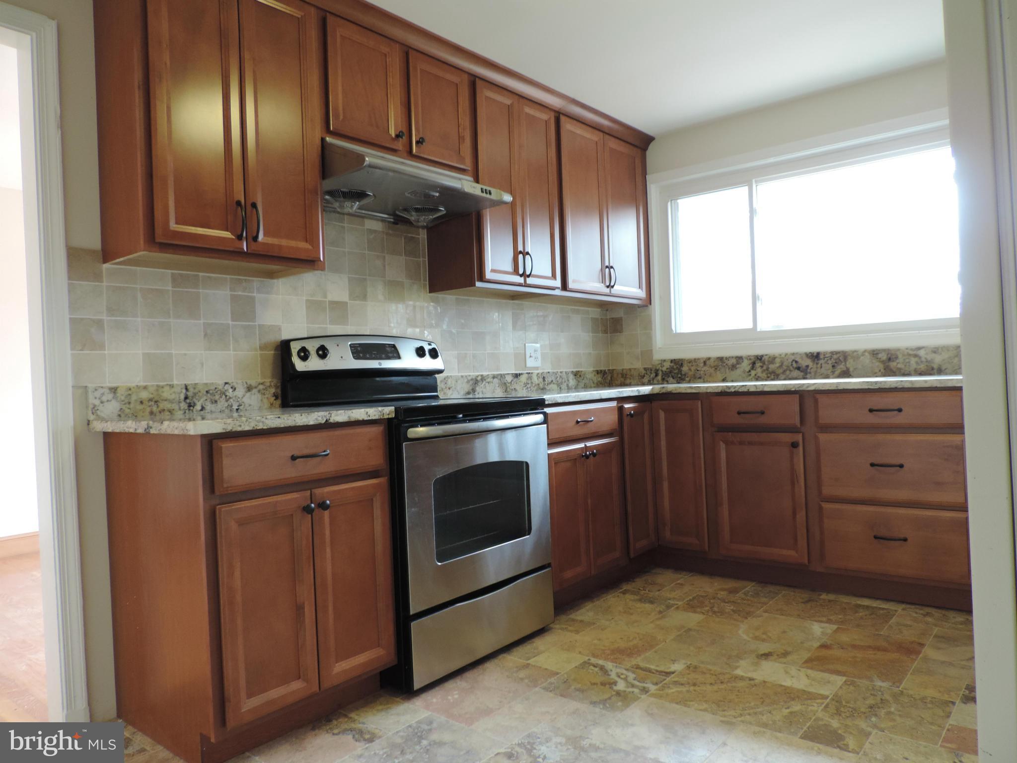 ROSEMONT - Residential Lease