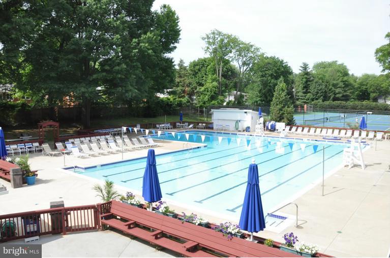 ROSEMONT - Residential Lease