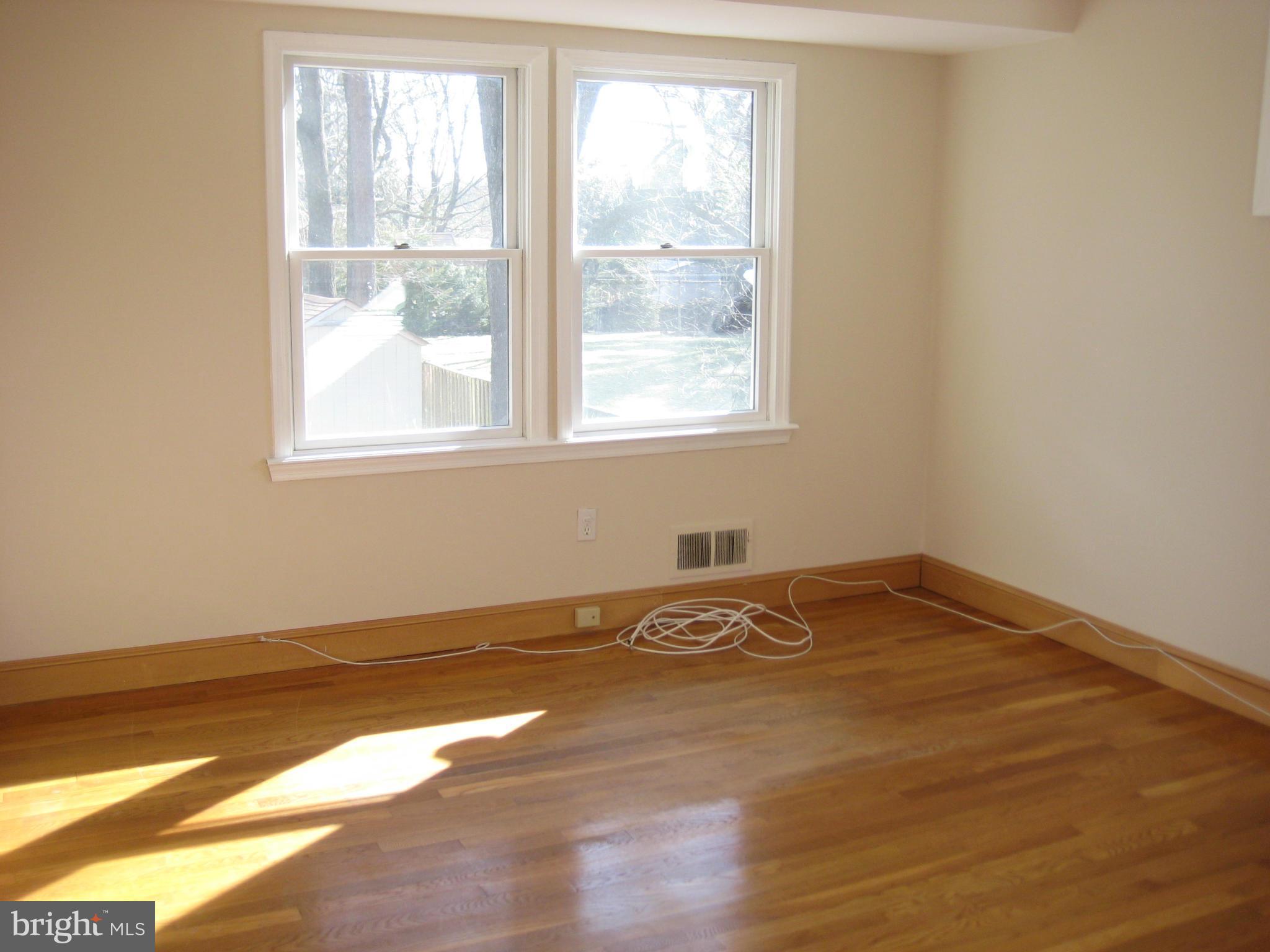 ROSEMONT - Residential Lease