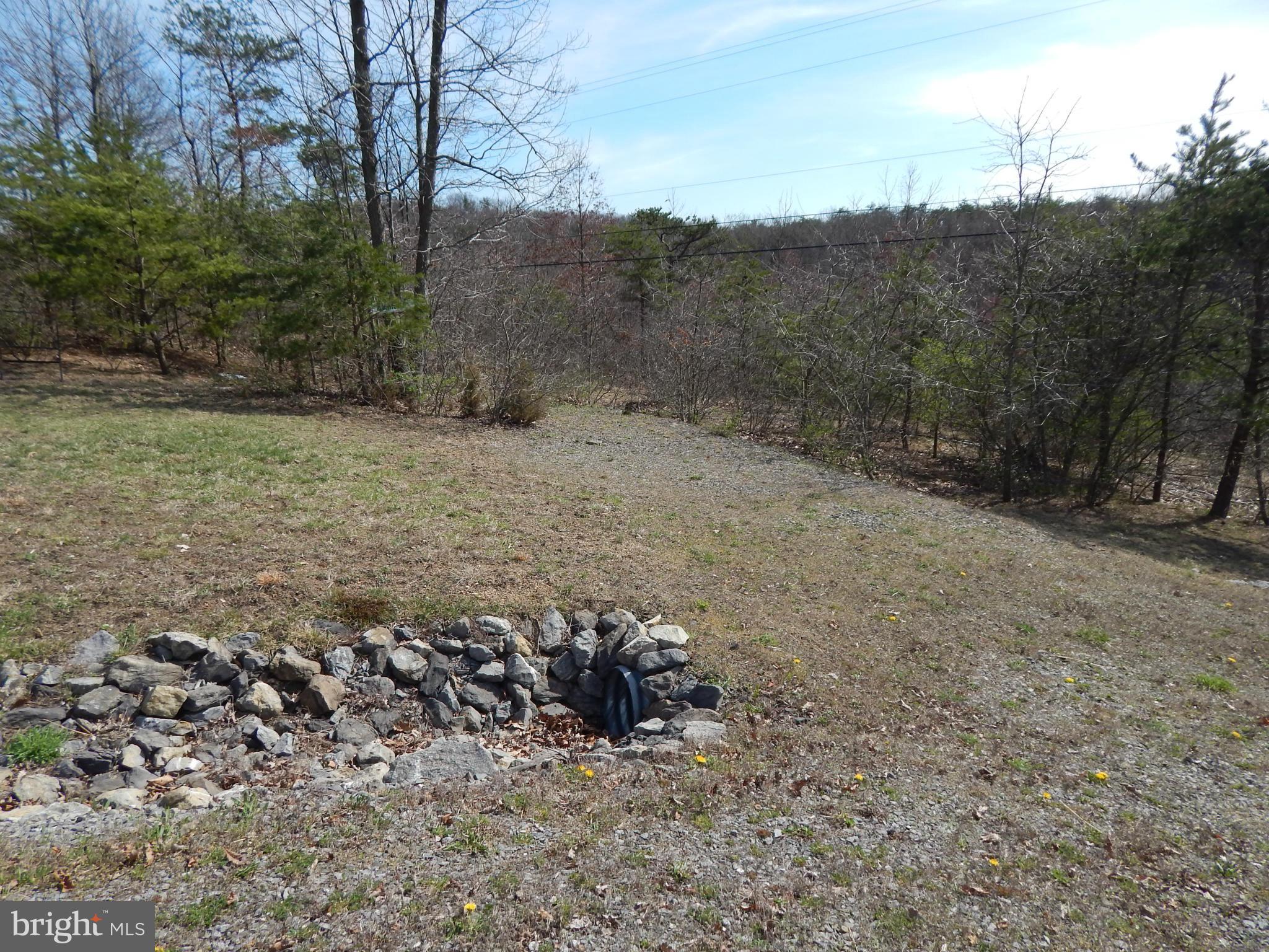 CACAPON SOUTH - Land