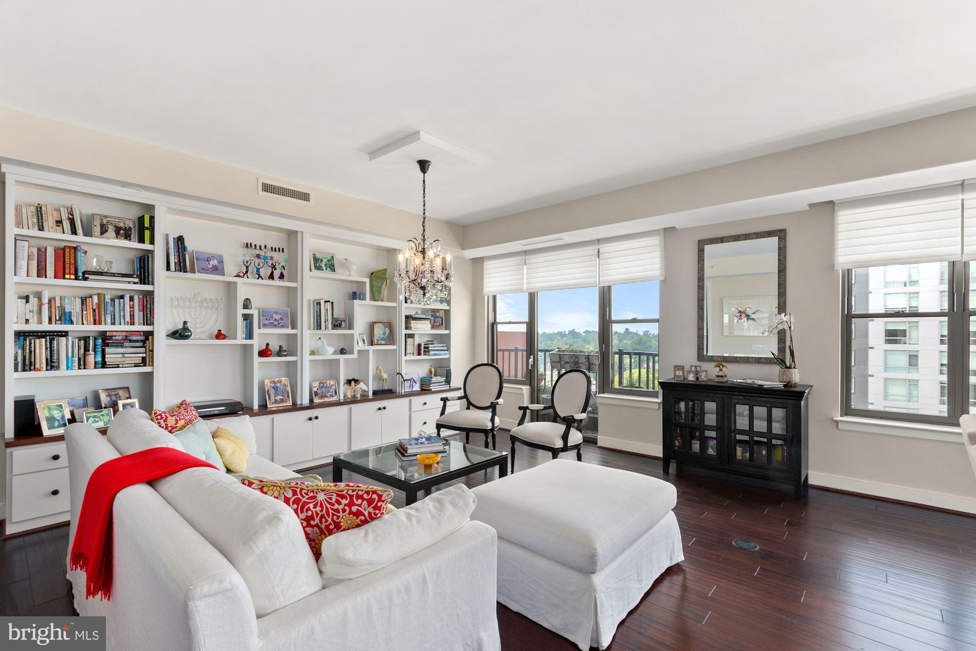 LIONSGATE - Residential