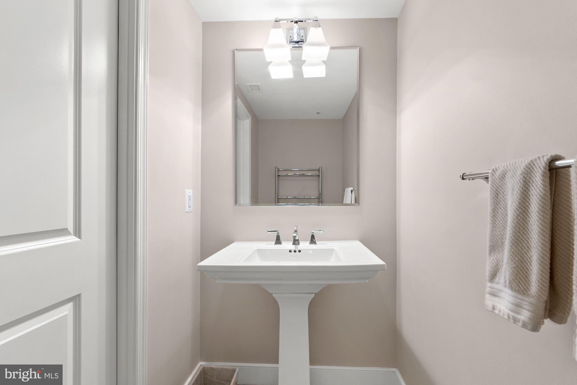 LIONSGATE - Residential