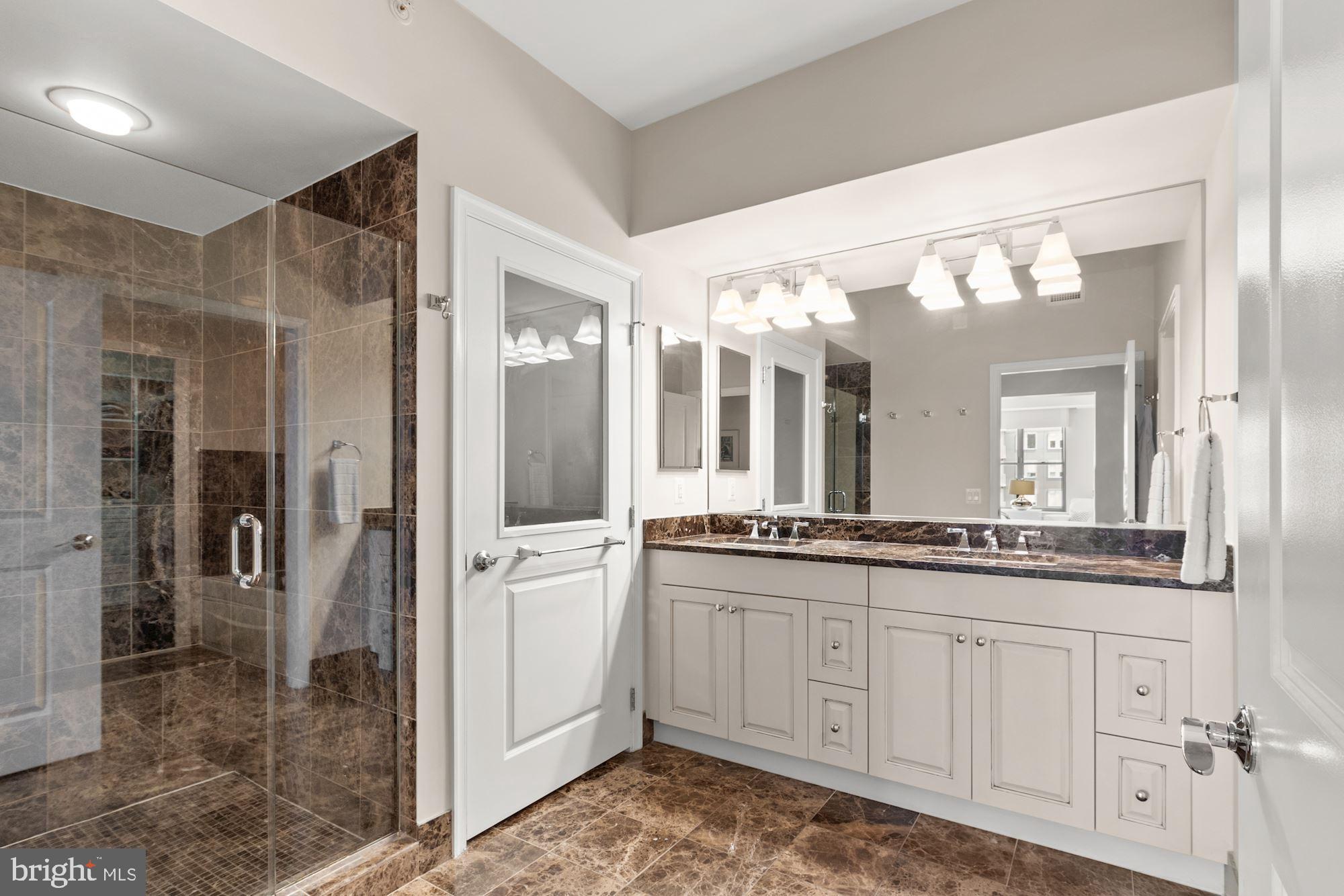 LIONSGATE - Residential