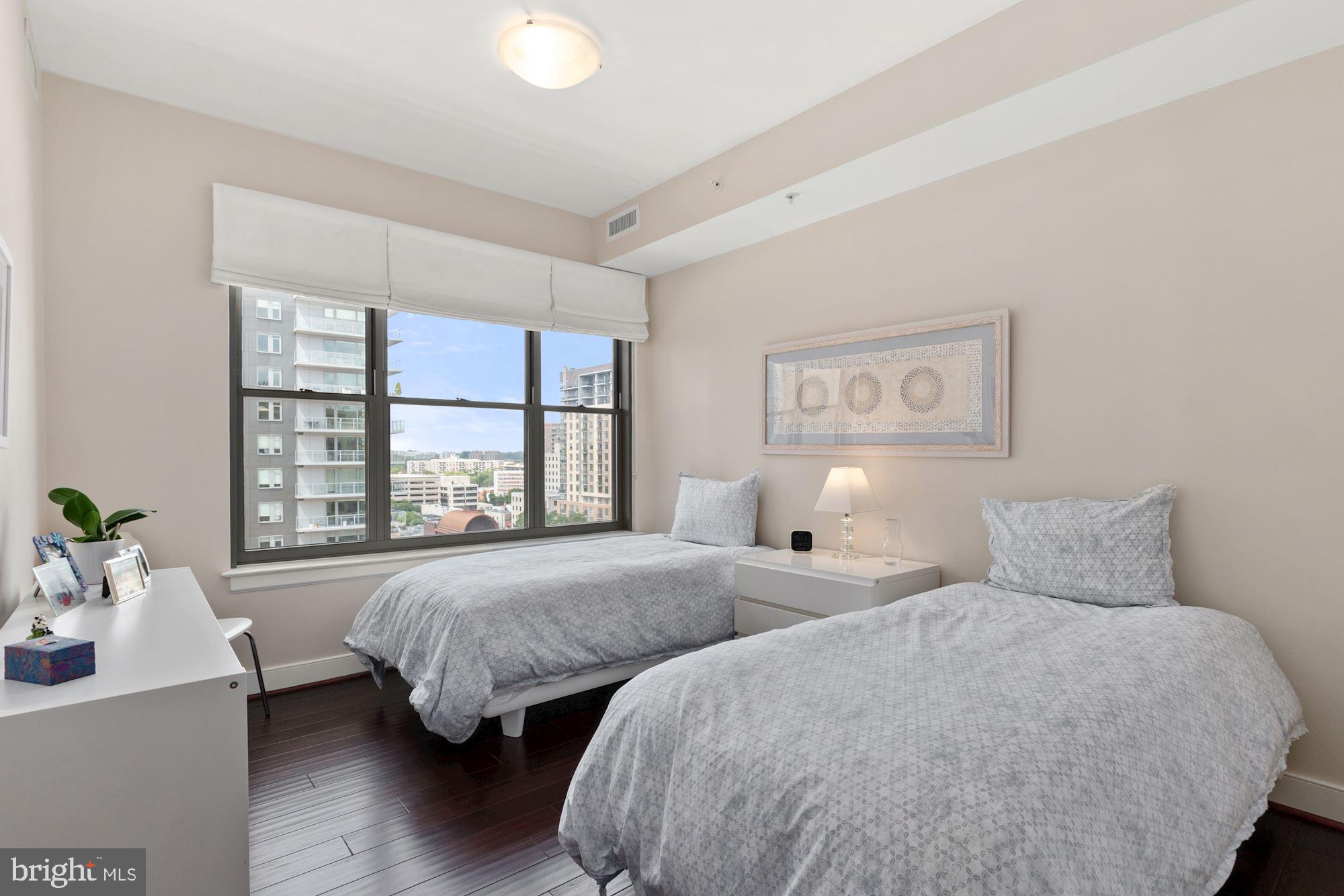 LIONSGATE - Residential