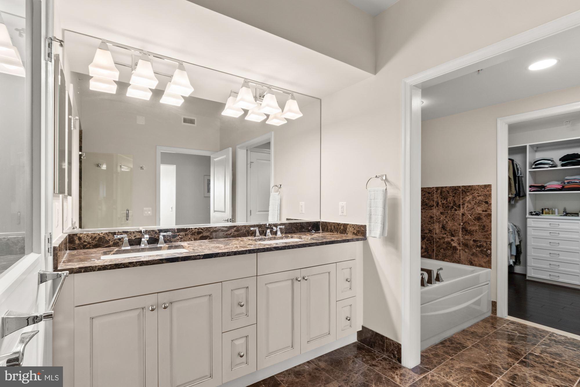 LIONSGATE - Residential