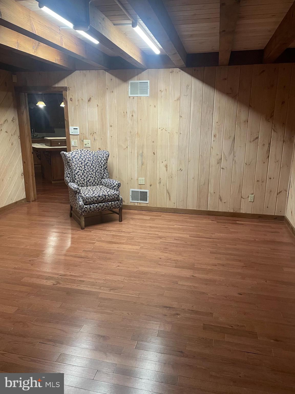 SPRING HILL ACRES - Residential