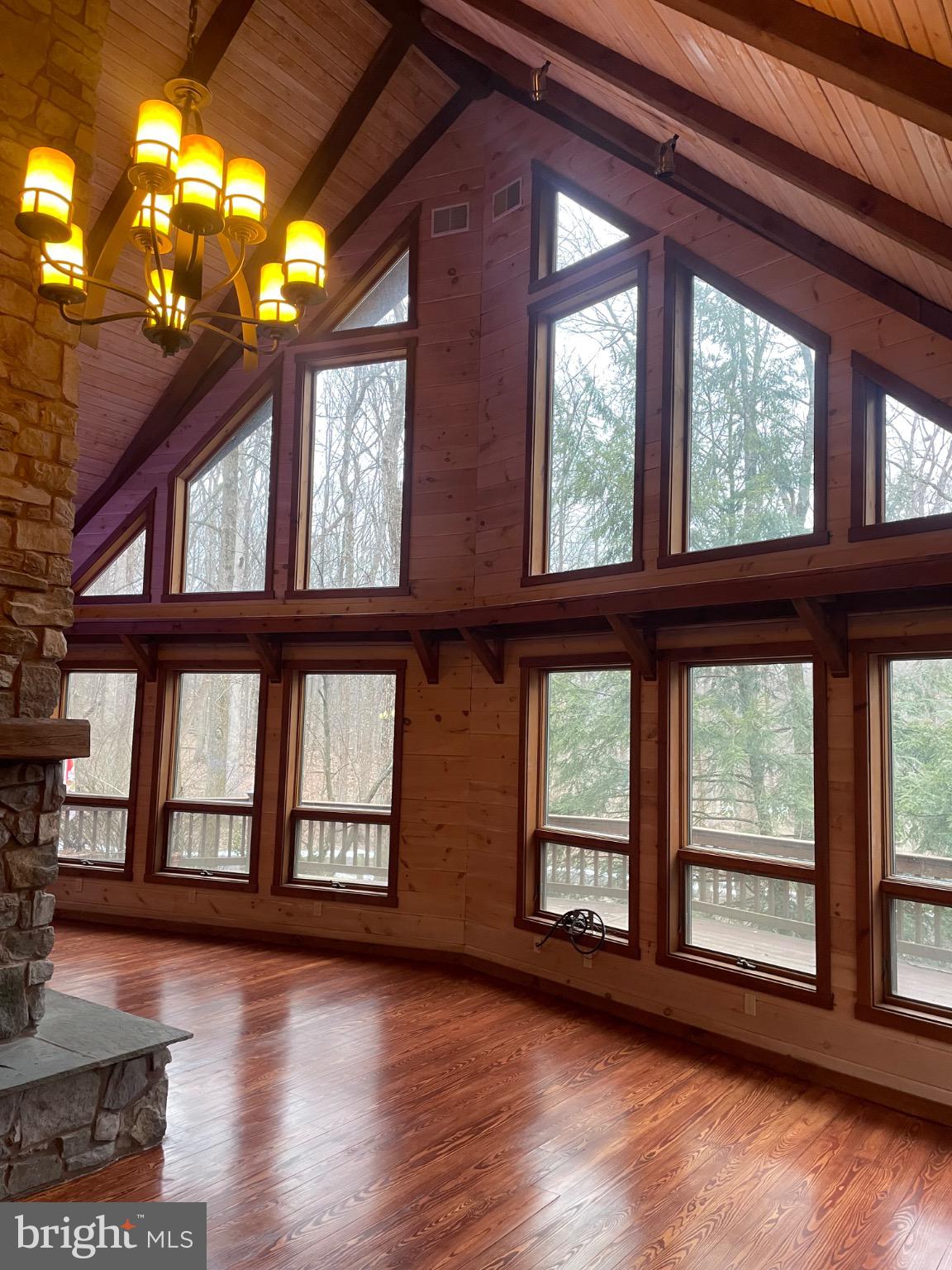 SPRING HILL ACRES - Residential