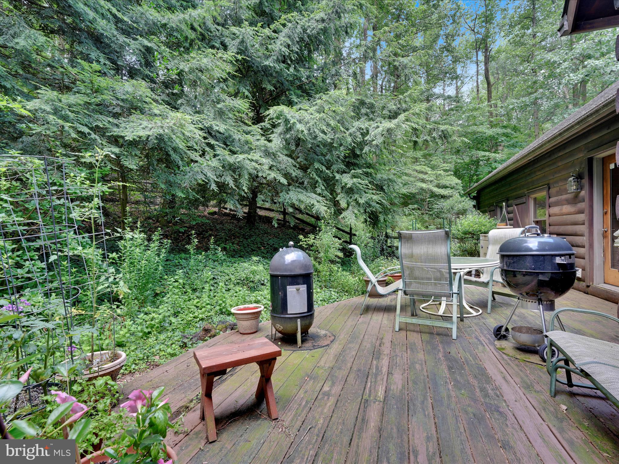 SPRING HILL ACRES - Residential