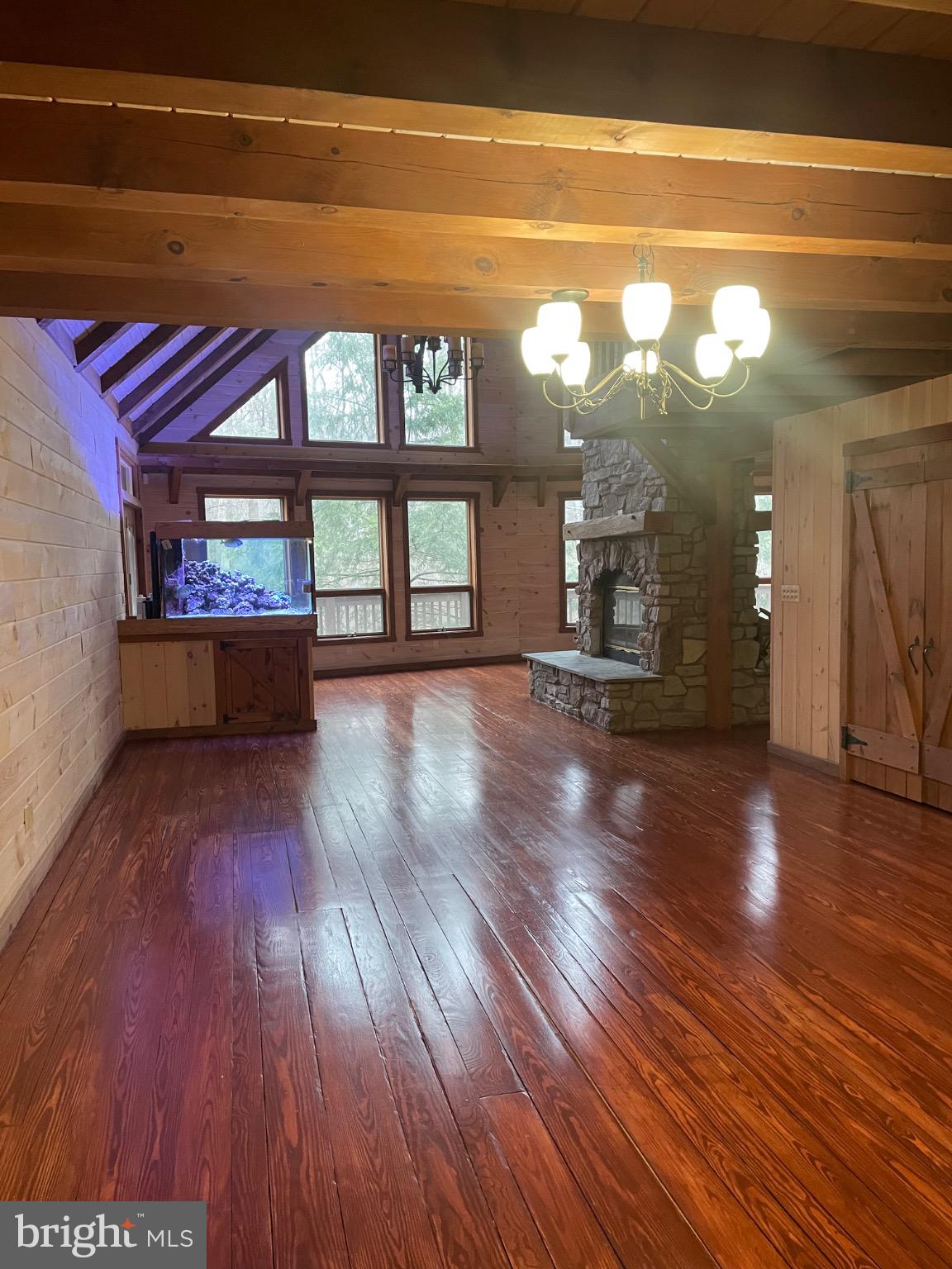 SPRING HILL ACRES - Residential