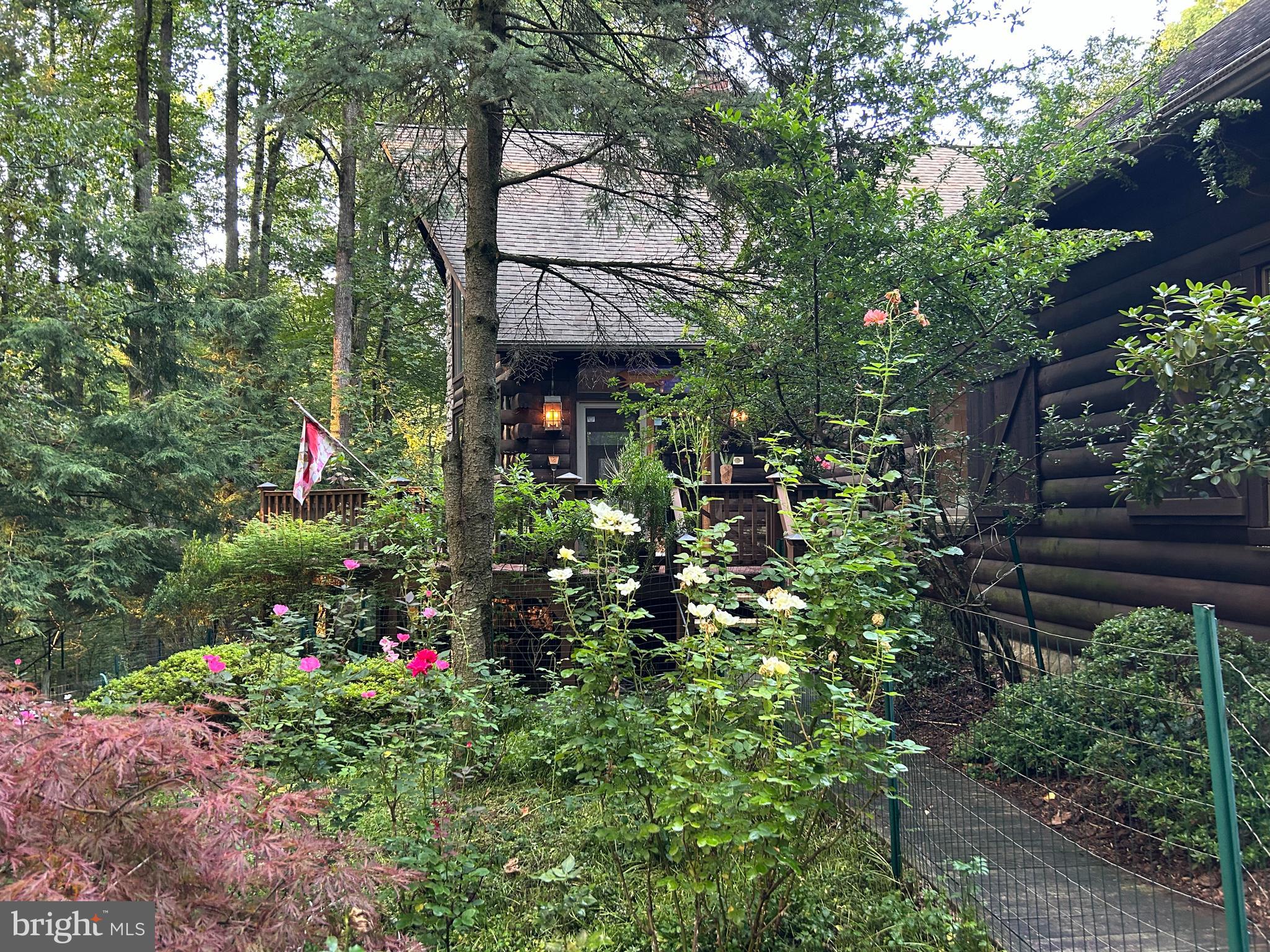 SPRING HILL ACRES - Residential