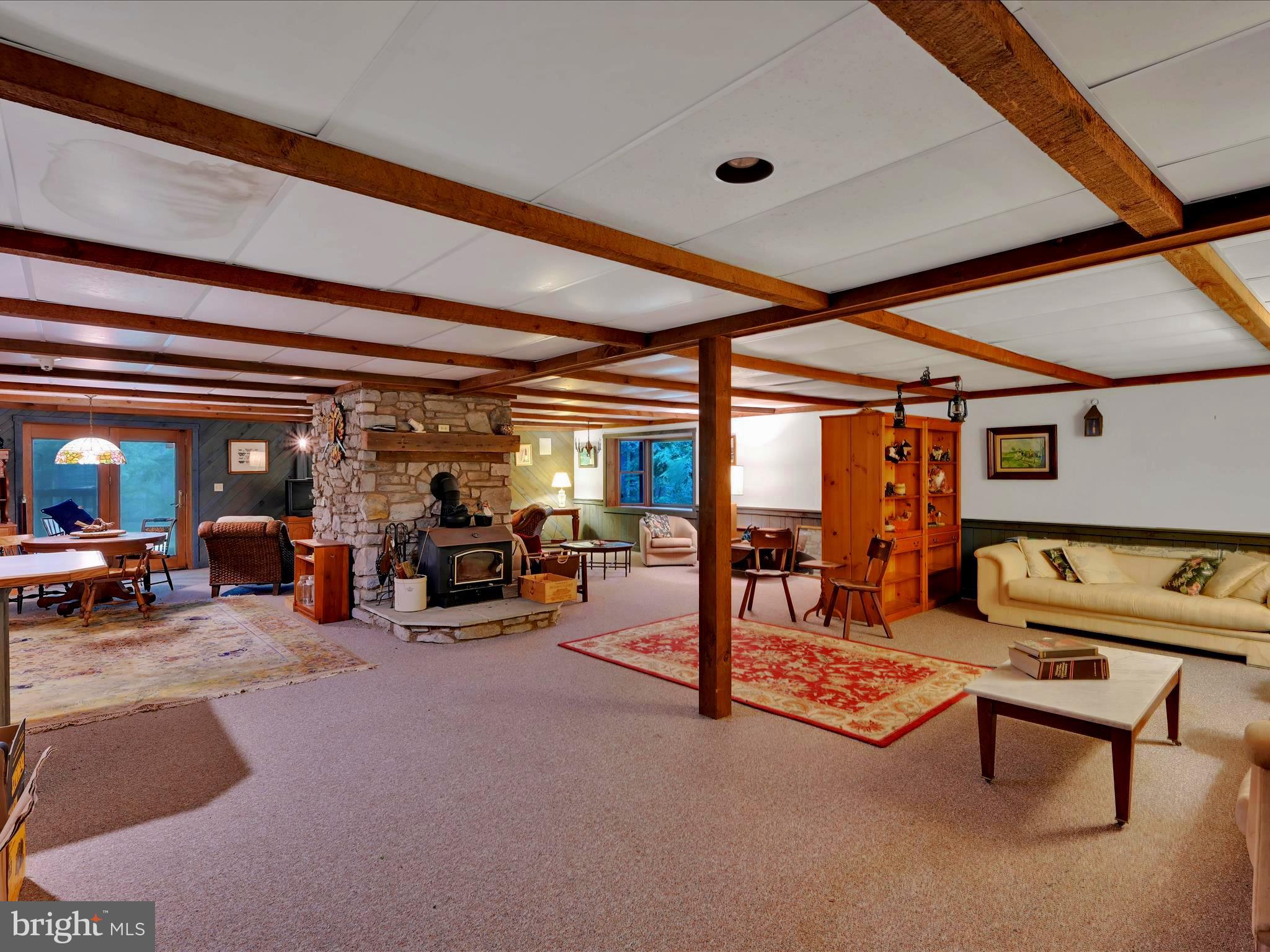 SPRING HILL ACRES - Residential