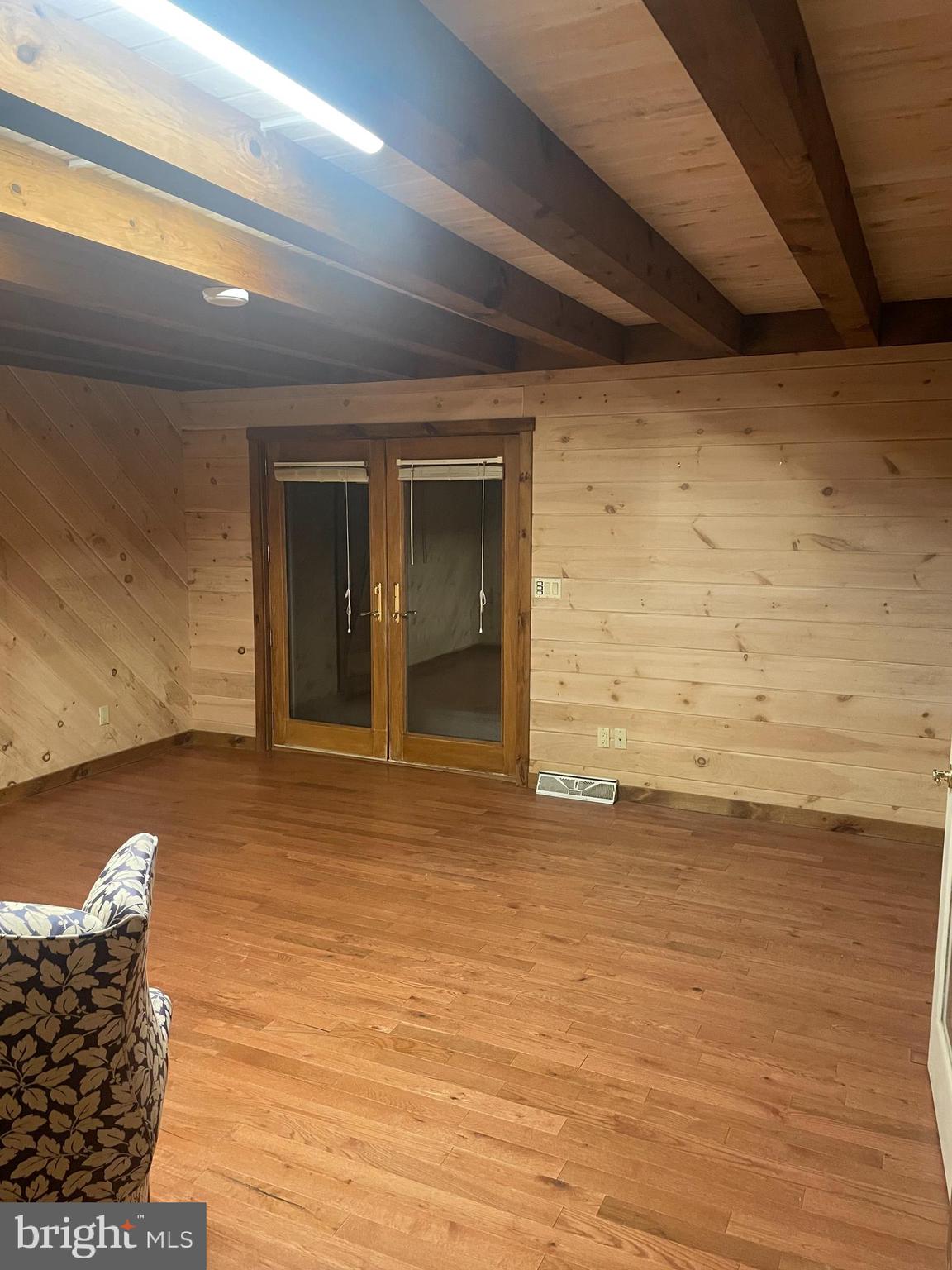 SPRING HILL ACRES - Residential