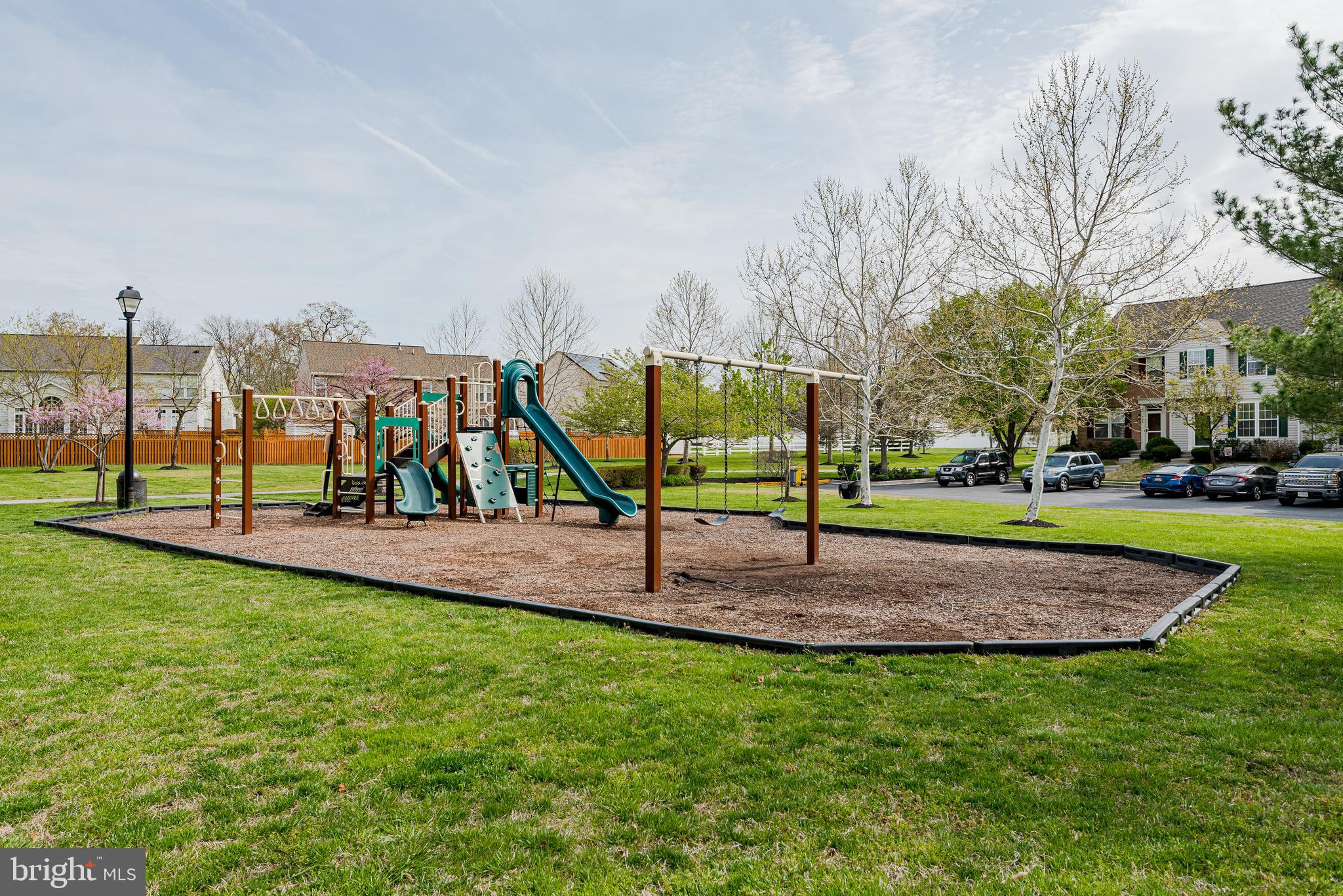 FARMINGTON VILLAGE - Residential