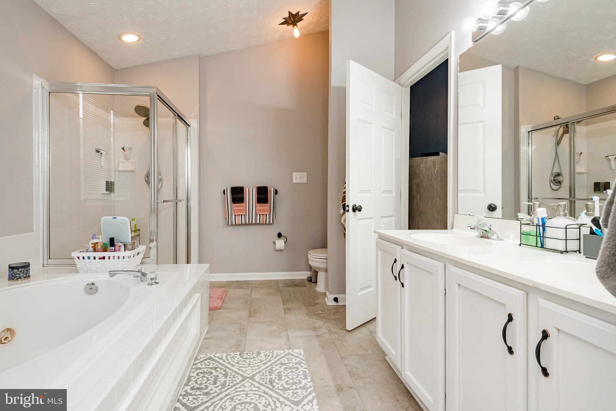 FARMINGTON VILLAGE - Residential